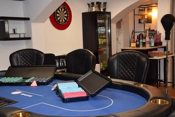 Poker Lounge Image 7
