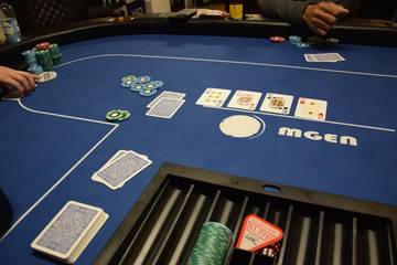 Poker Lounge Image 8